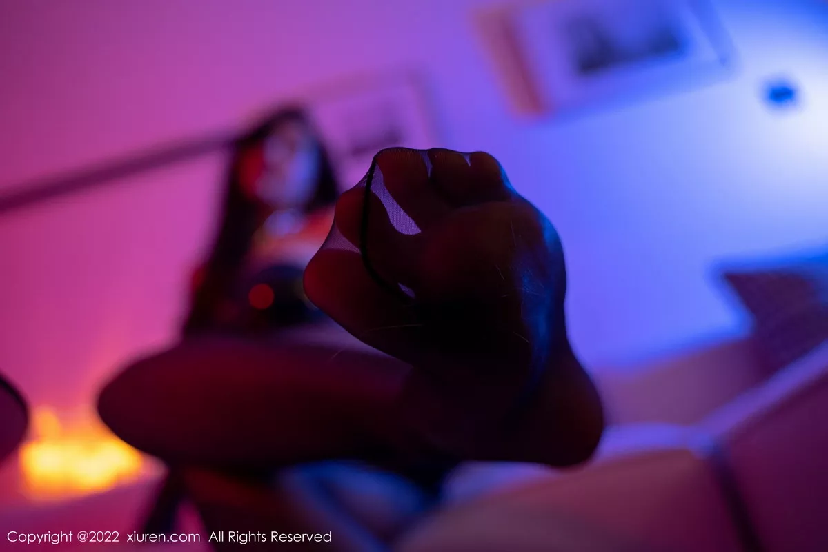 [XiuRen秀人网]第5957期奶瓶土肥圆写真-秀人资源网